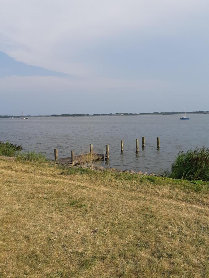 Nieuwe Beachbungalow Aan Ijsselmeer 39 24 Four Seasons Lemmer Eksteriør bilde