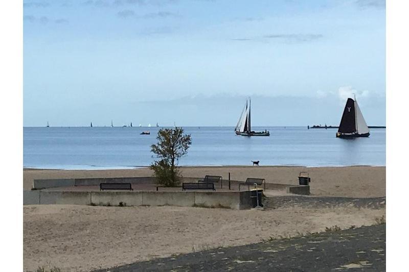 Nieuwe Beachbungalow Aan Ijsselmeer 39 24 Four Seasons Lemmer Eksteriør bilde